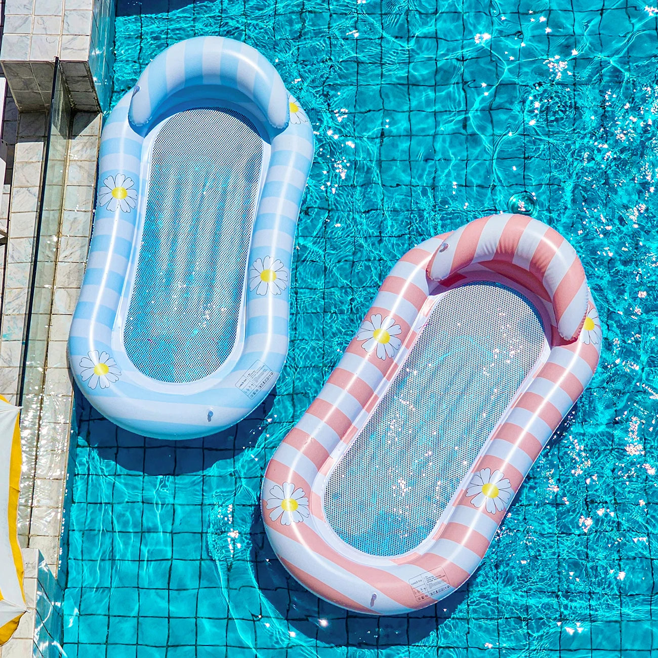 Daisy Pool Float